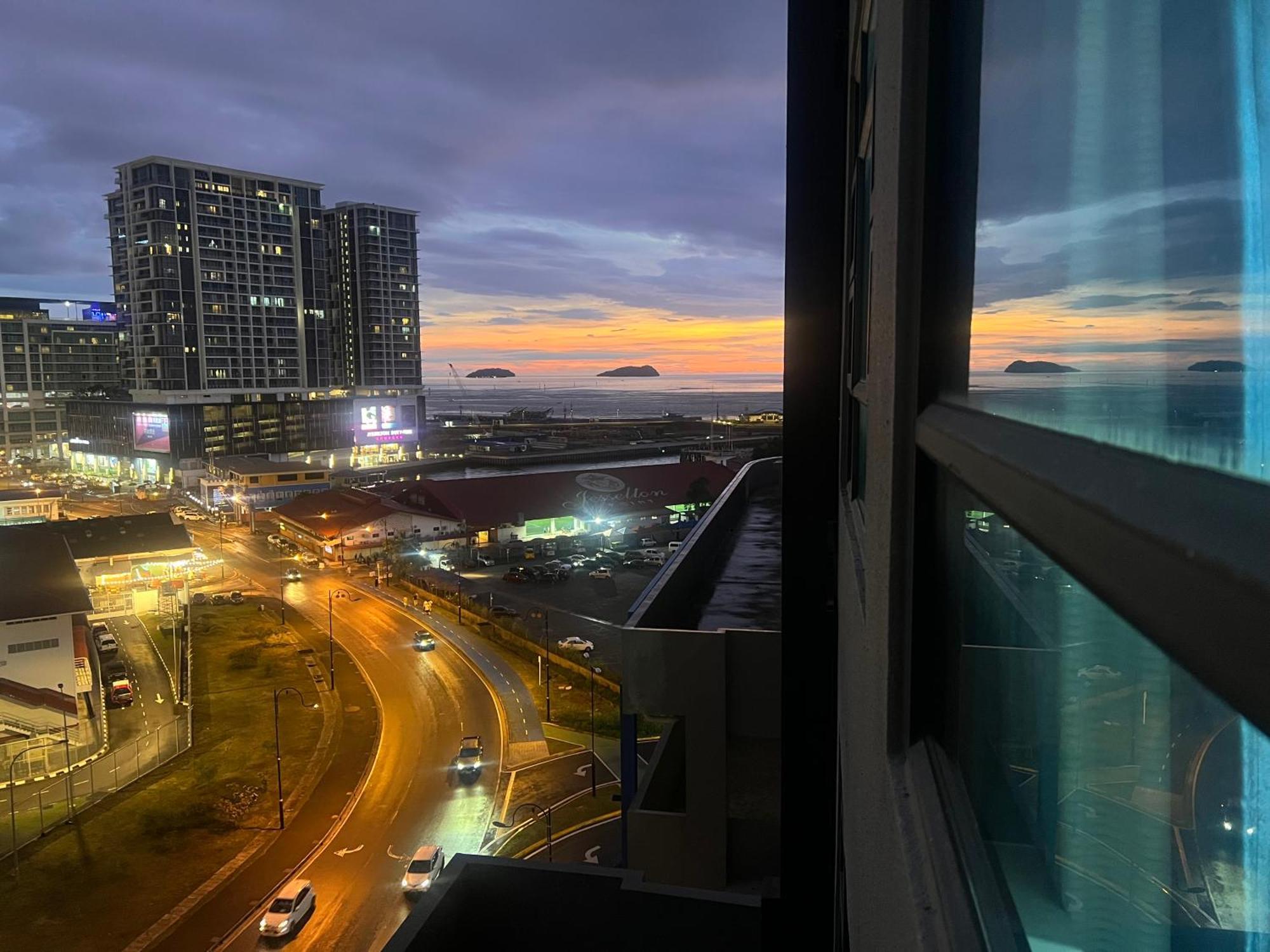 Botiza Suites At Jesselton Quay 亞庇 客房 照片